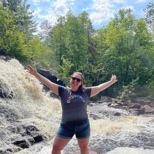 Meet your Posher, Jeni